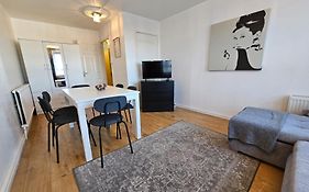 Regent'S Park Apartment
